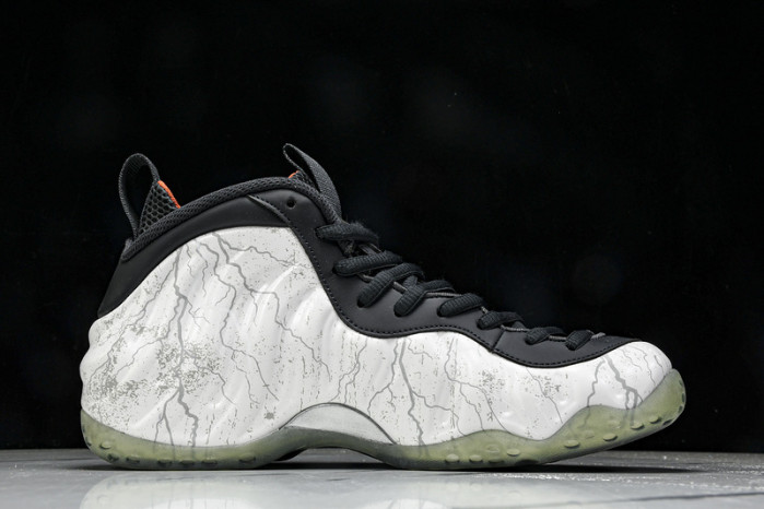 Nike Air Foamposite One Tekken 8 Jin Kazama HF6367-001