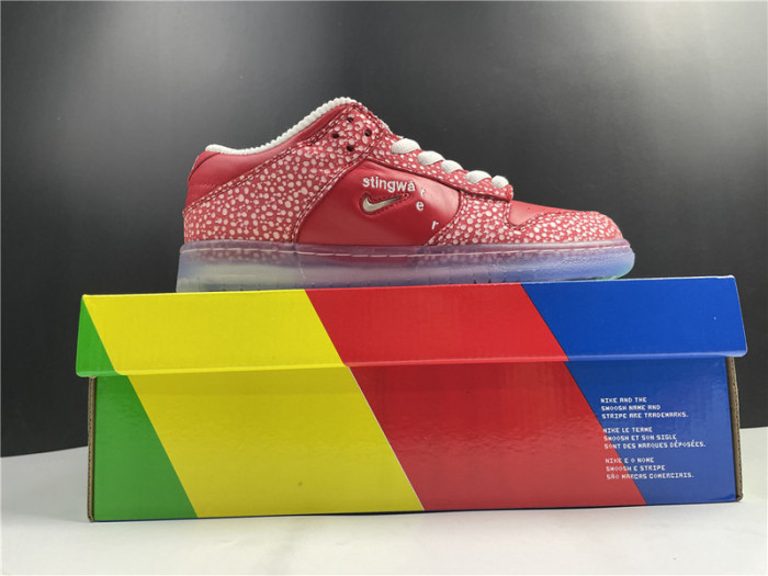 nike dunk sb low stingwater magic mushroom dh7650-600