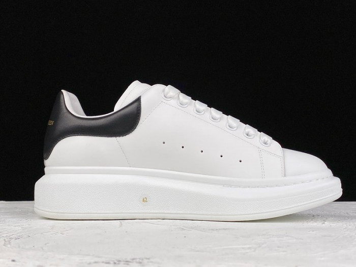 ale*d*r M*Q*en sole sneakers black kickze-1