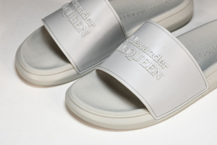 M*Q*en slide cophsoe mqs-03