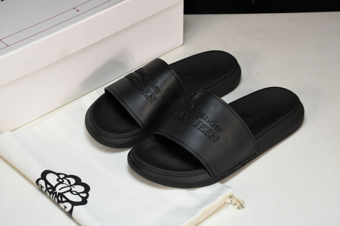 M*Q*en slide cophsoe mqs-06