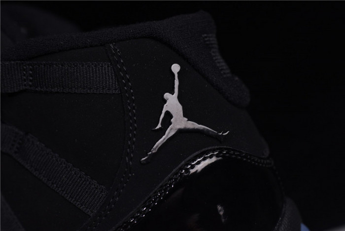 air jordan 11 “cap and gown” black 378037-005